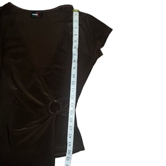 STUDIO Y Vintage Brown V-Neck Faux Wrap Top Size M - Picture 8 of 8